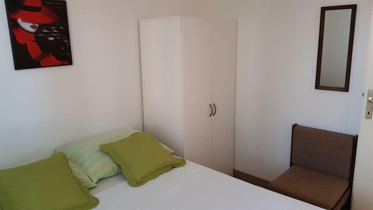 Apartments Vera - Mirca Mirca  ภายนอก รูปภาพ